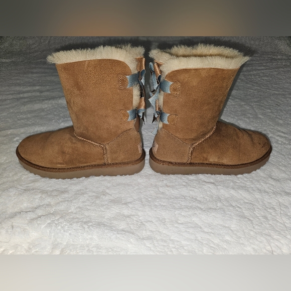 UGG Bailey Bow II - Picture 5 of 5